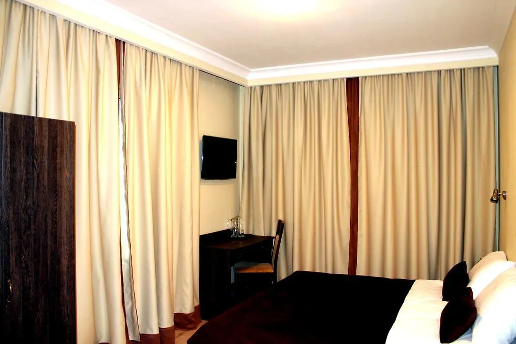 Non-Stop Economy Hotel Boryspil 4*,